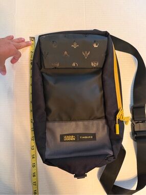 Timbuk2 Black Sling Bag with Yellow Zipper Accents